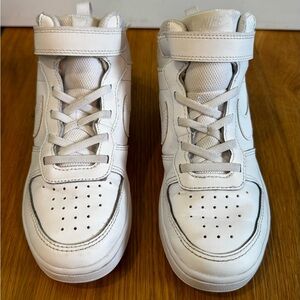 Girl White Nike Court Borough Mid